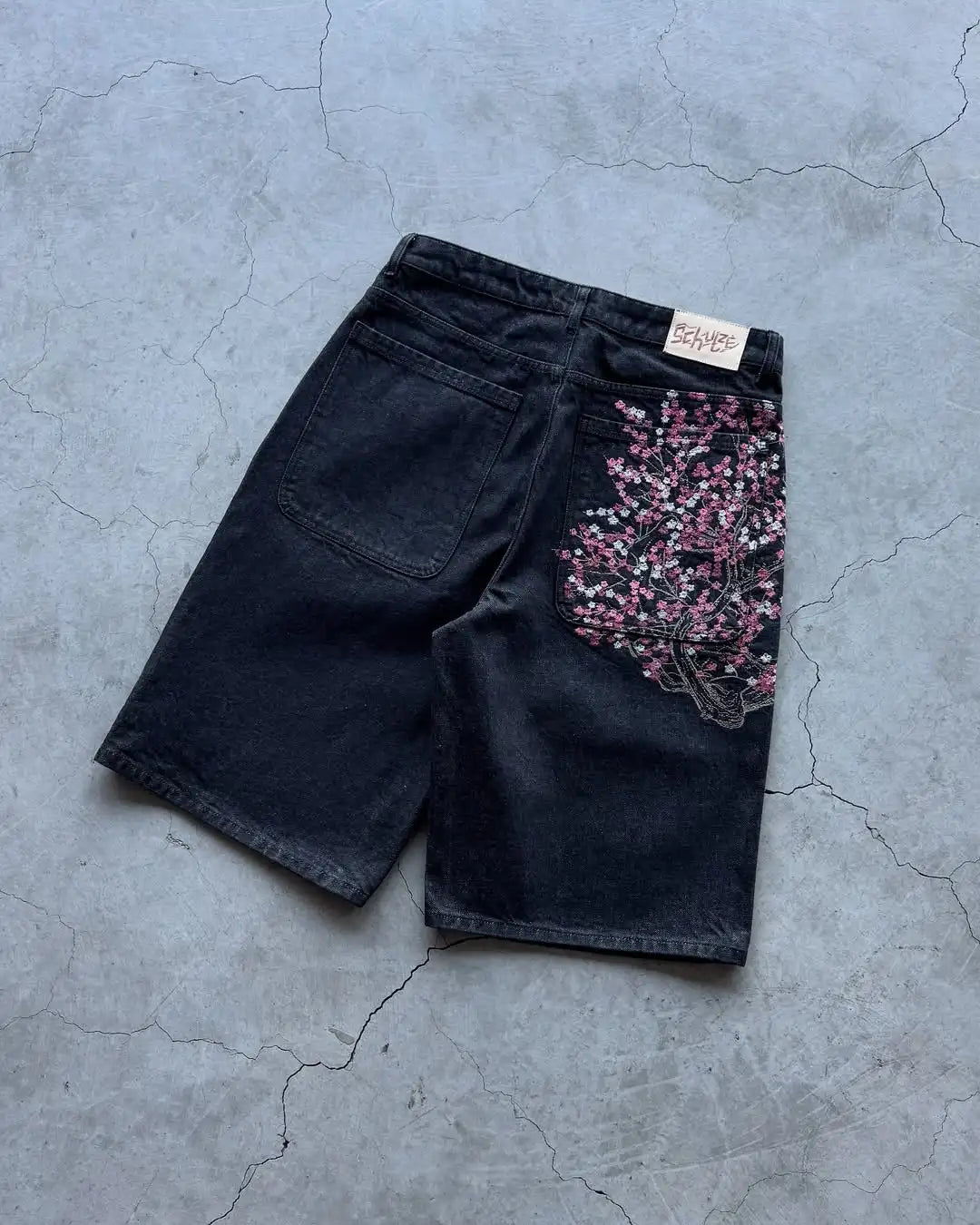 Men's Embroidered Wide Leg Denim Jeans for Casual Everyday Wear