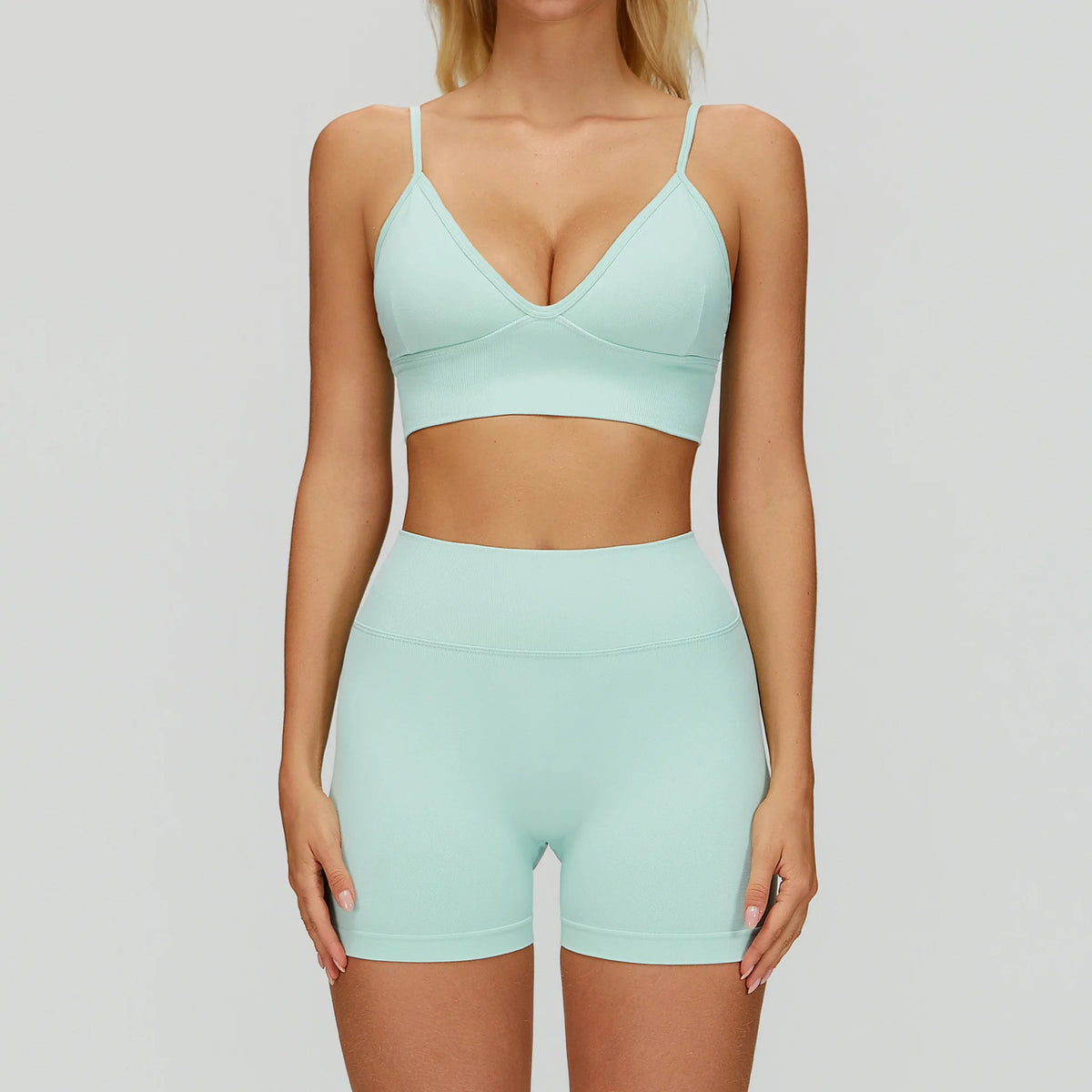 Women's Cropped Layer Bra And Leggings Yoga Set