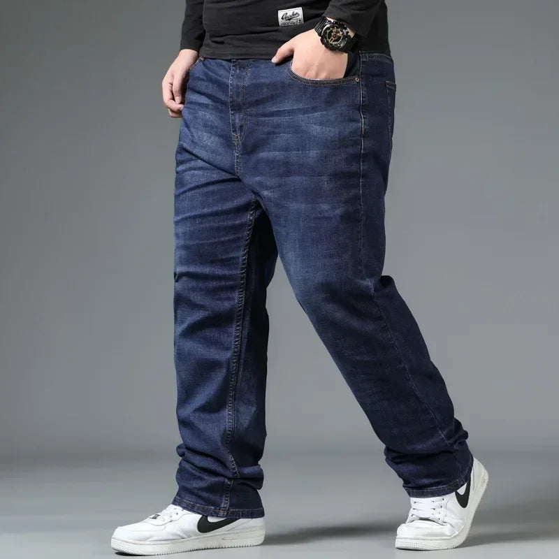 Men's Straight Leg Denim Jeans for Casual Everyday Wear