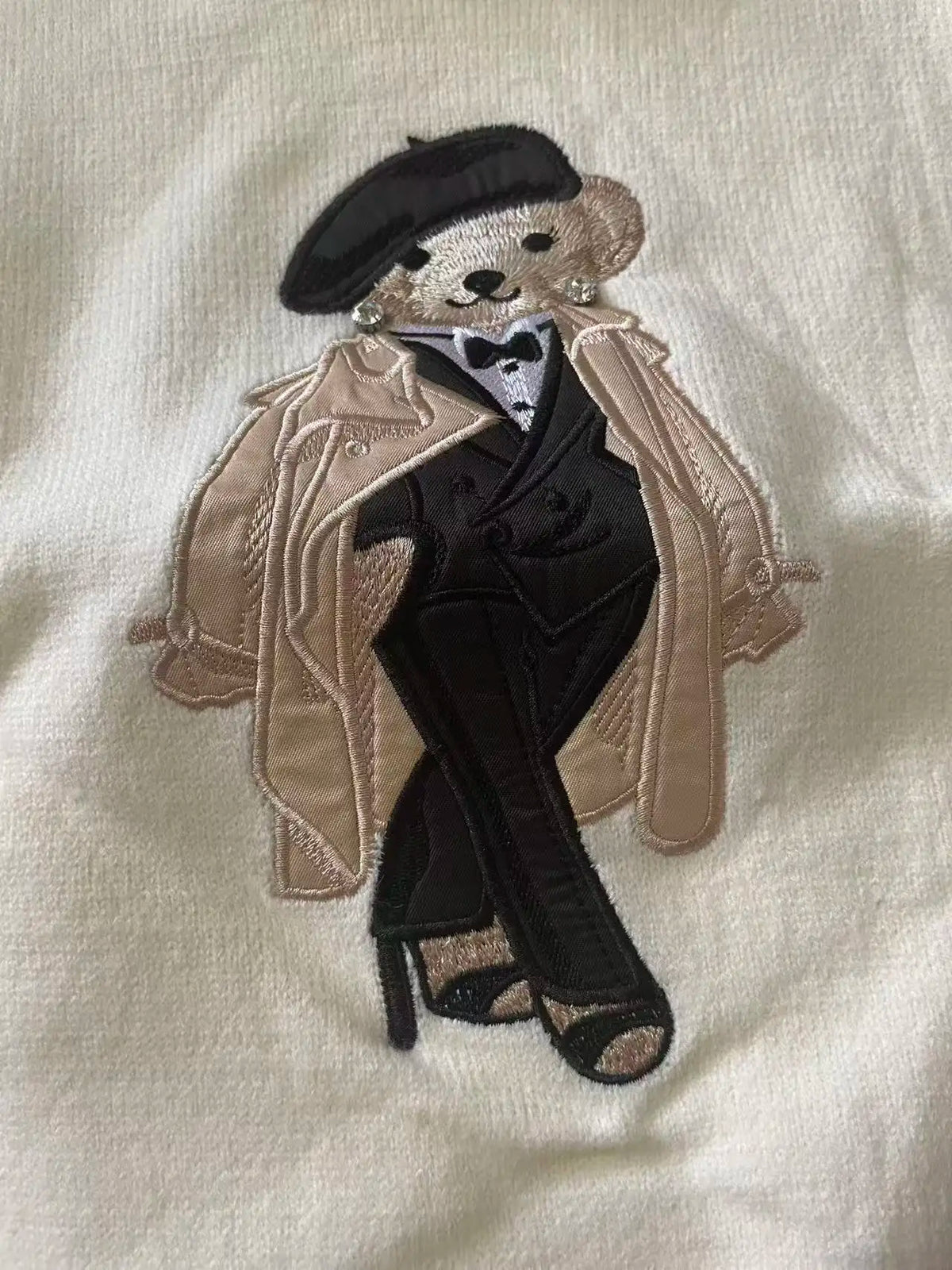Women's Teddy Bear Graphic Crew Neck Sweater Casual Knit Layer