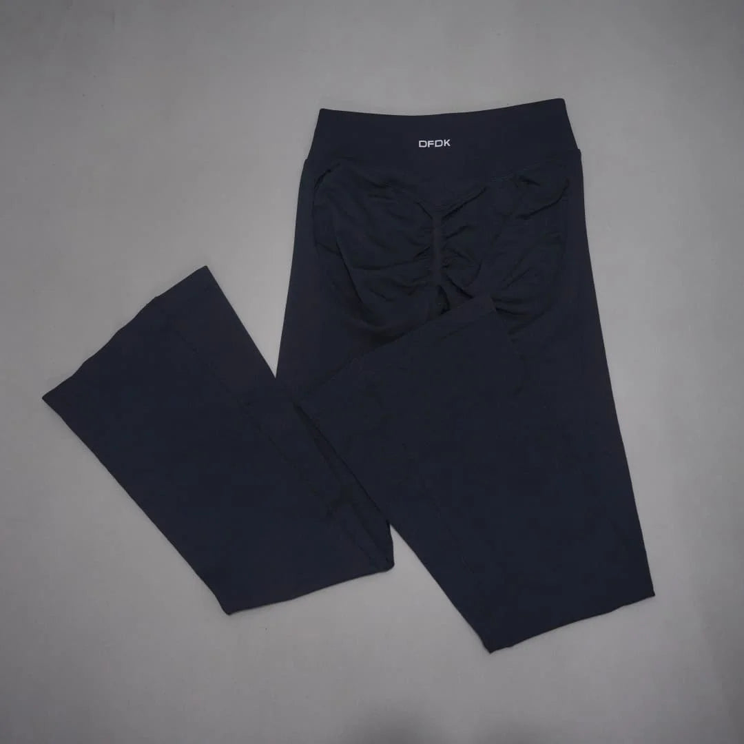 Women's Scrunch Flared Leggings For Workout Outfits And Layering