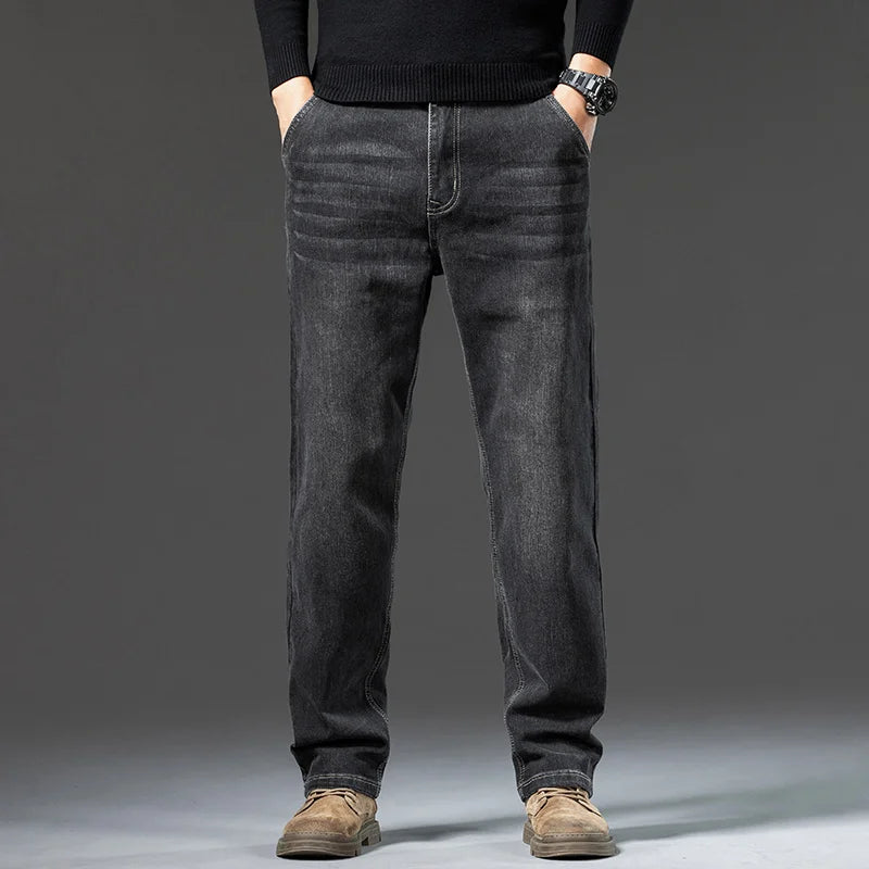 Men's Straight Leg Denim Jeans for Casual Everyday Wear