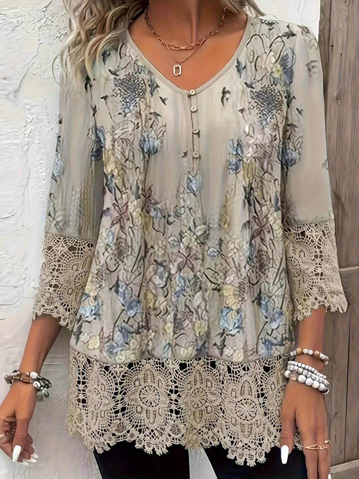Women's Lace Trim Printed Three Quarter Sleeve Blouse