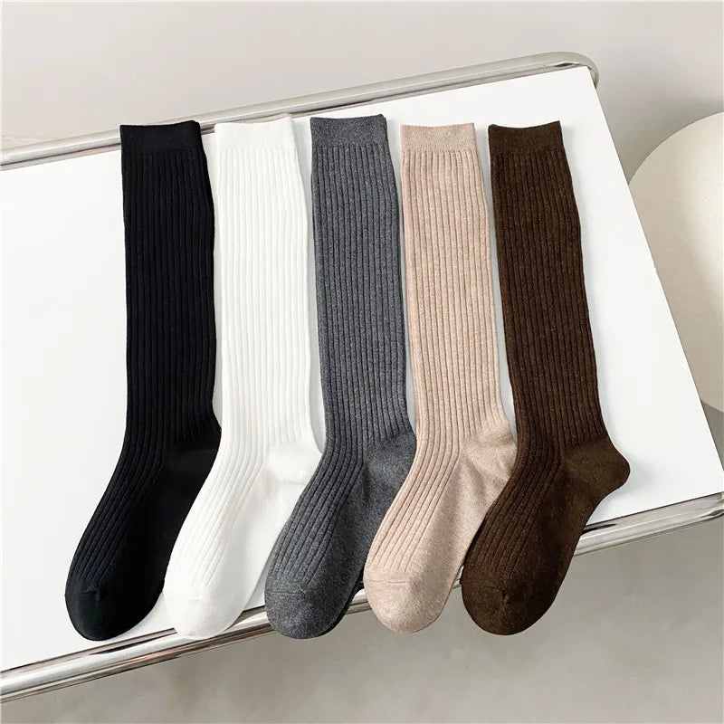 Solid Ribbed Knee High Socks with Shaped Heel