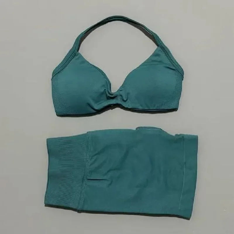 Women's Twist Front Bra And Shorts Yoga Set