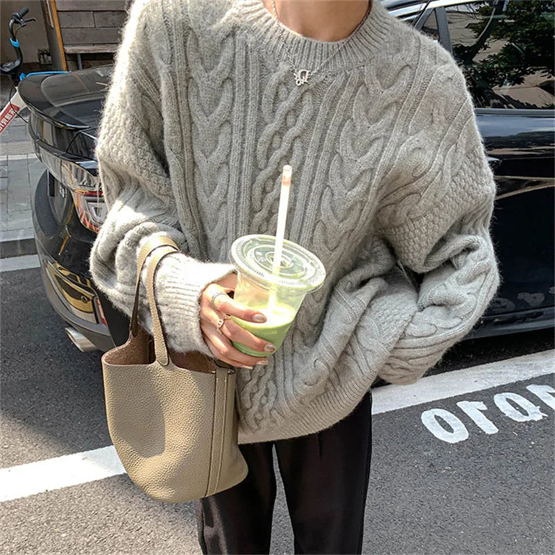 Women's Polyester Cable-Knit Long-Sleeve Crewneck Loose Pullover Sweater for Autumn Winter Outfits