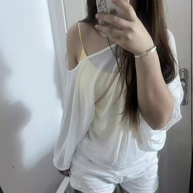 Women’s Loose Bat-Sleeve Lace-Back Top