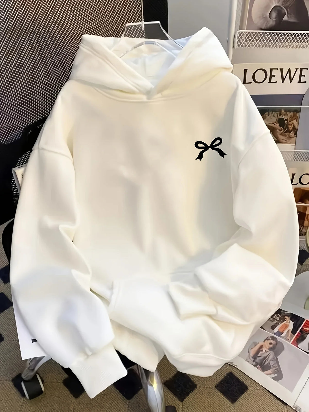 Bow Graphic Long Sleeve Pullover Casual Hoodie for Layering