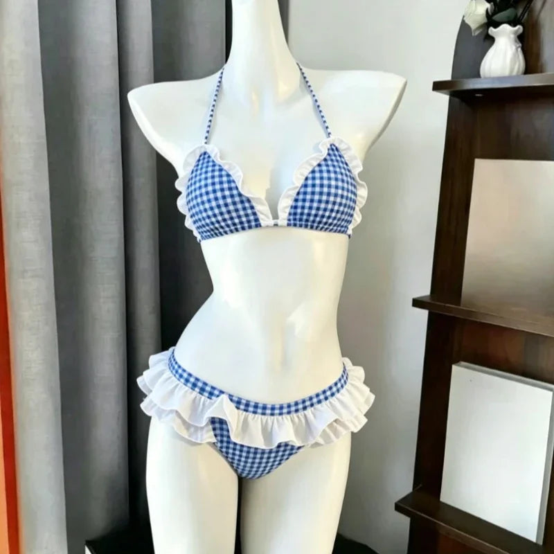 Ruffle Detail Printed Halter Bikini