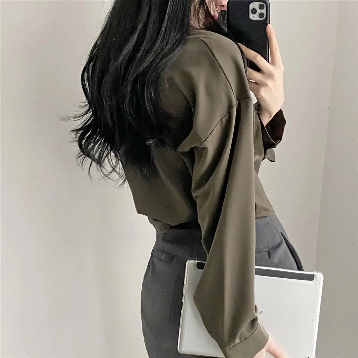 Women's Collared Long Sleeve Shirt