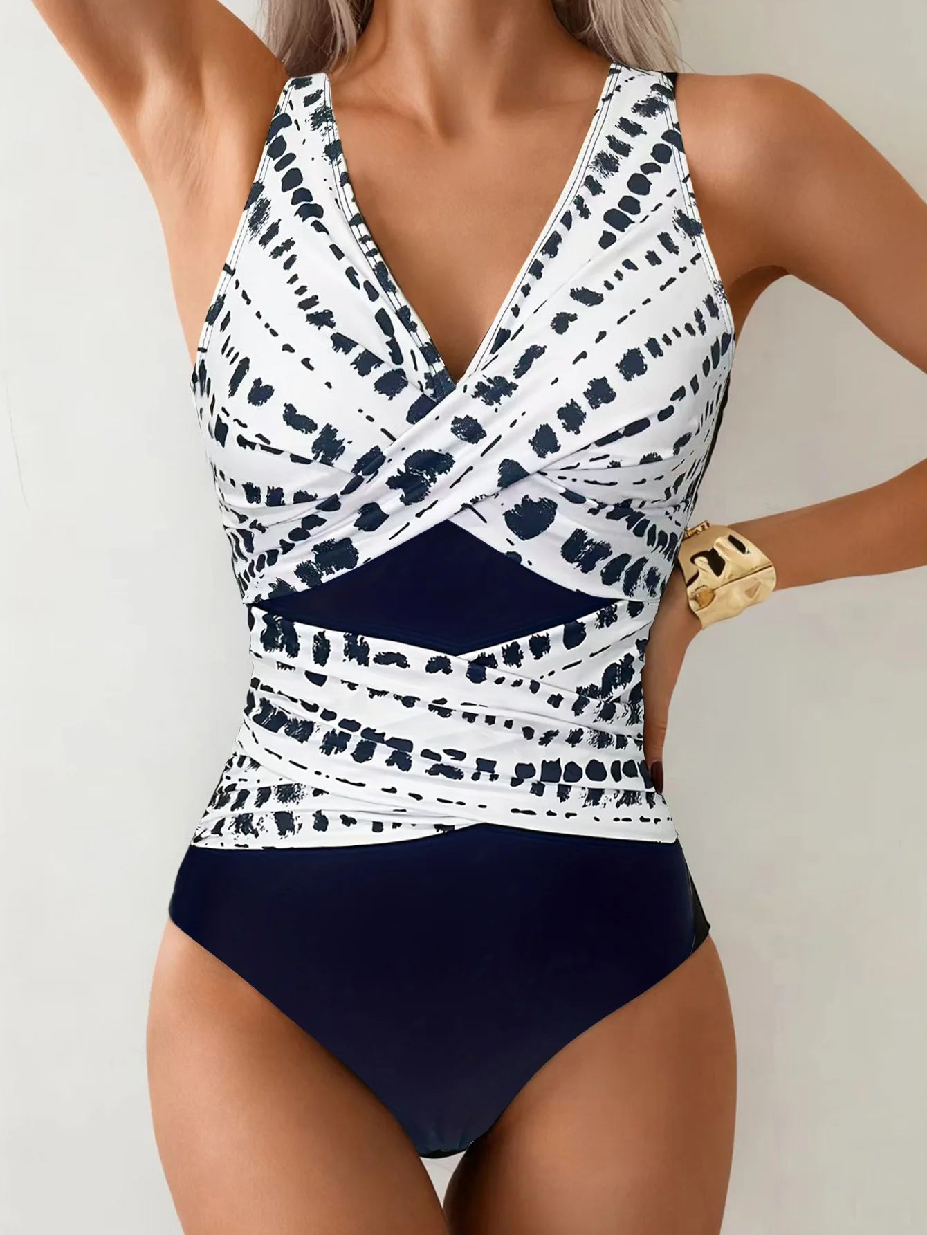 Contrast Cross-Front One-Piece Swimsuit