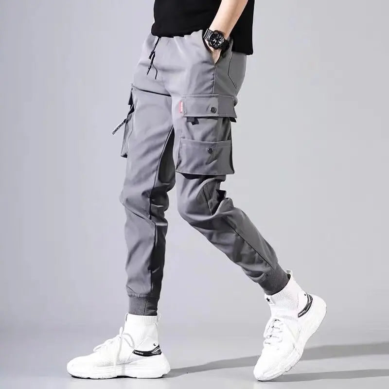 Men's Relaxed Multi-Pocket Cargo Pants
