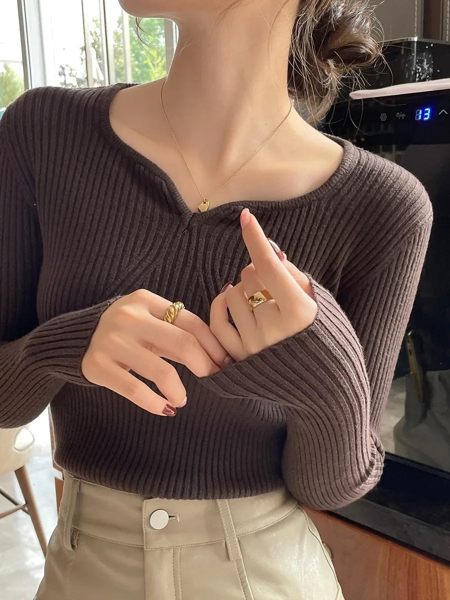 Women's Cotton-Polyester Solid Long-Sleeve V-Neck Slim-Fit Ribbed Knit Pullover for Autumn Outfits