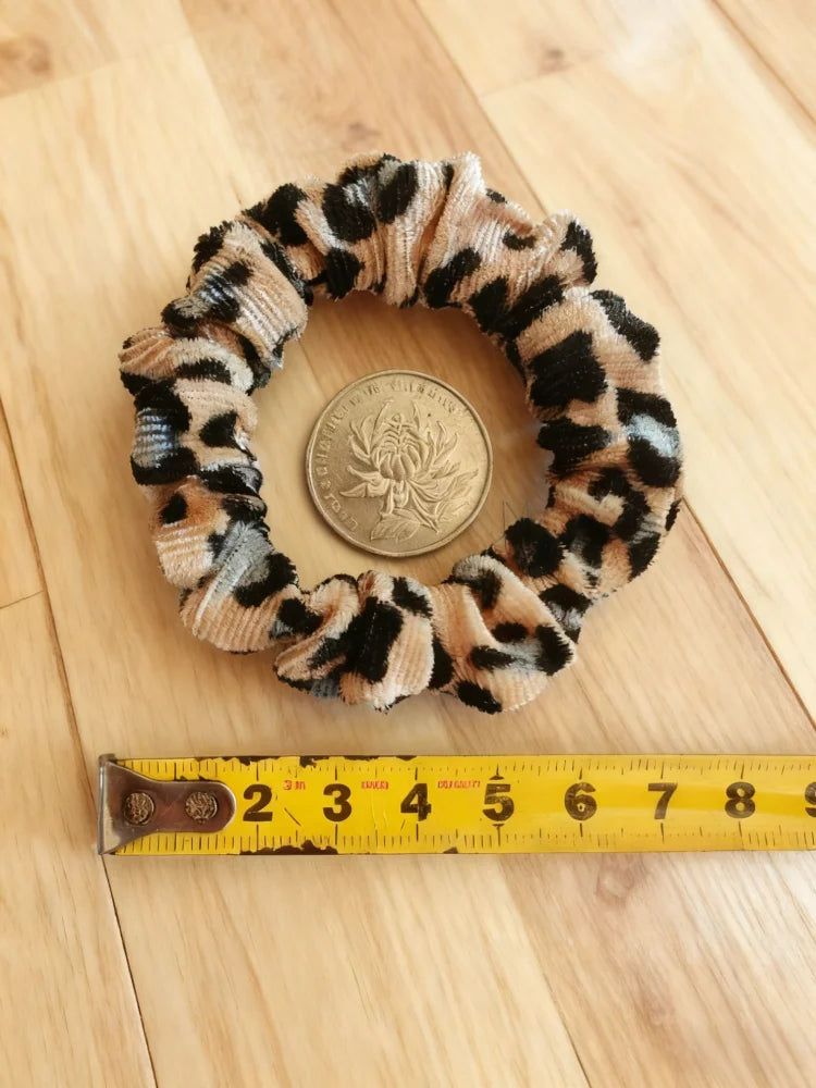 Fabric Scrunchie Elastic Hair Band for Ponytail and Bun Styling