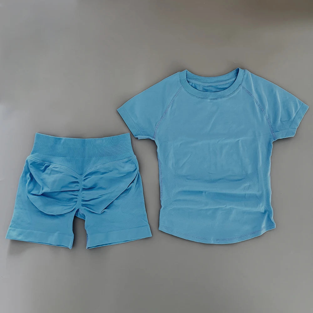 Women's Top And Shorts Yoga Set For Workout Outfits