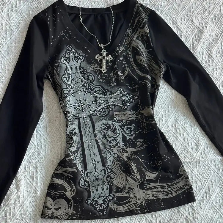 Women's Gothic Graphic Long-Sleeve Fitted Stretch Top