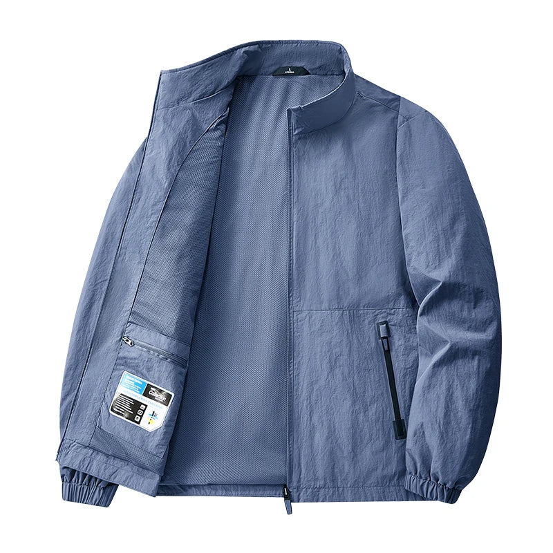 Hooded Long Sleeve Full Zip Outdoor Hiking Jacket with Pockets
