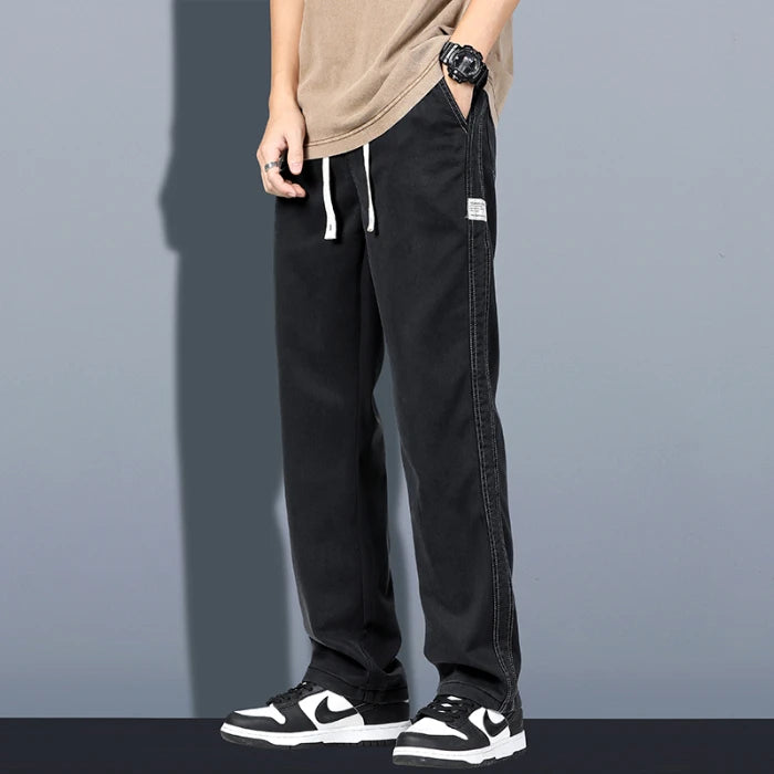 Men's Straight Leg Denim Jeans for Casual Everyday Wear