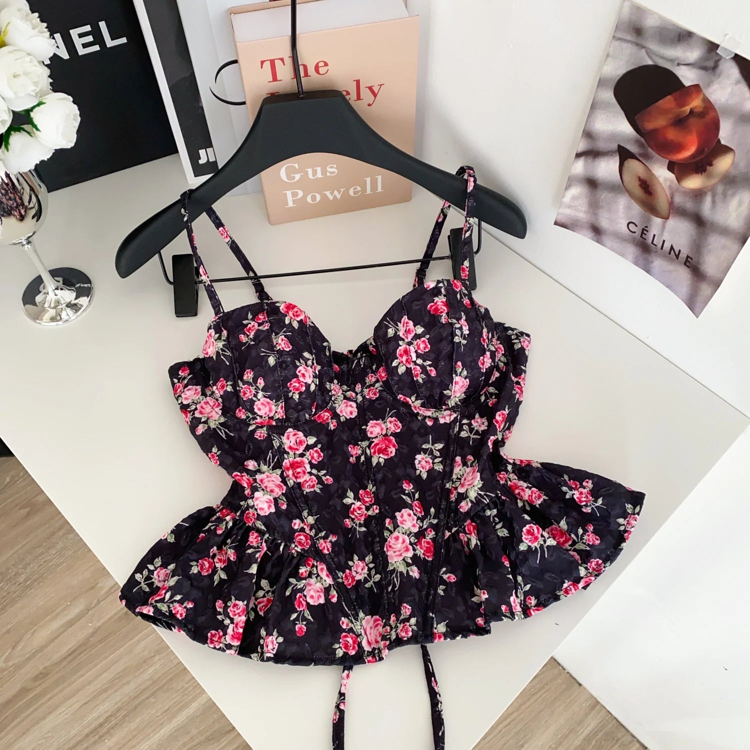 Women's Floral Print Crop Top with Ruffle Details and Cropped Length