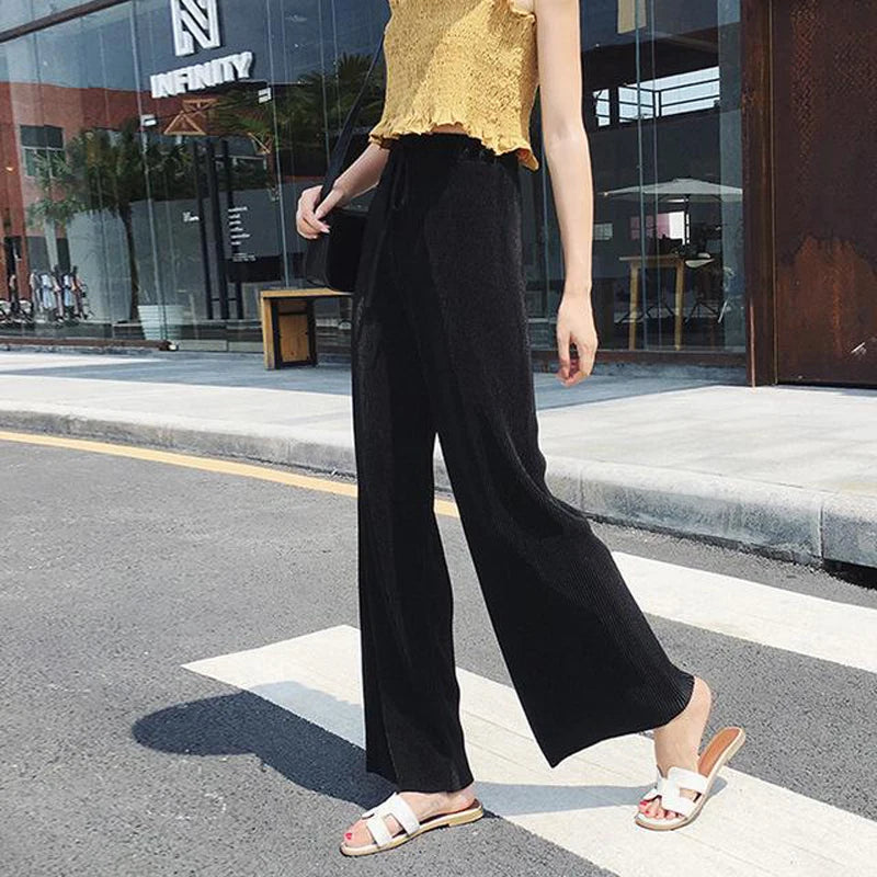 Women’s Pleated Wide-Leg Pants