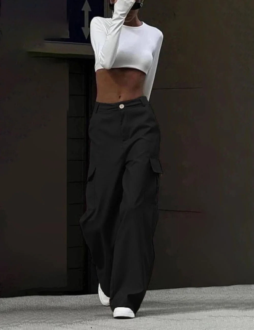 Women's Wide Leg Cargo Pants with Flap Pockets and Waistband