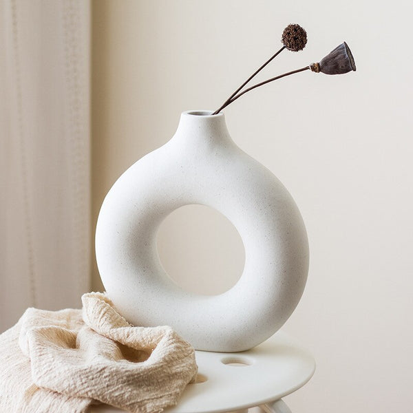 Ceramic Vase Round Hollow Donut Flower Pot Nordic Style Vase Home Living Room Decoration Bedroom Office Desktop Decorations Gift