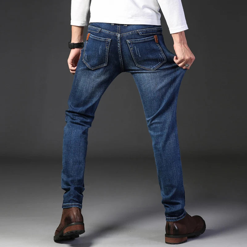 Men's Straight Leg Denim Jeans for Casual Everyday Wear