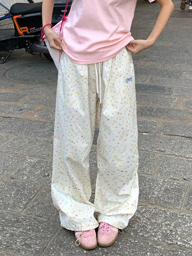 Women's Wide Leg Pants with Star Motifs and Elastic Waist