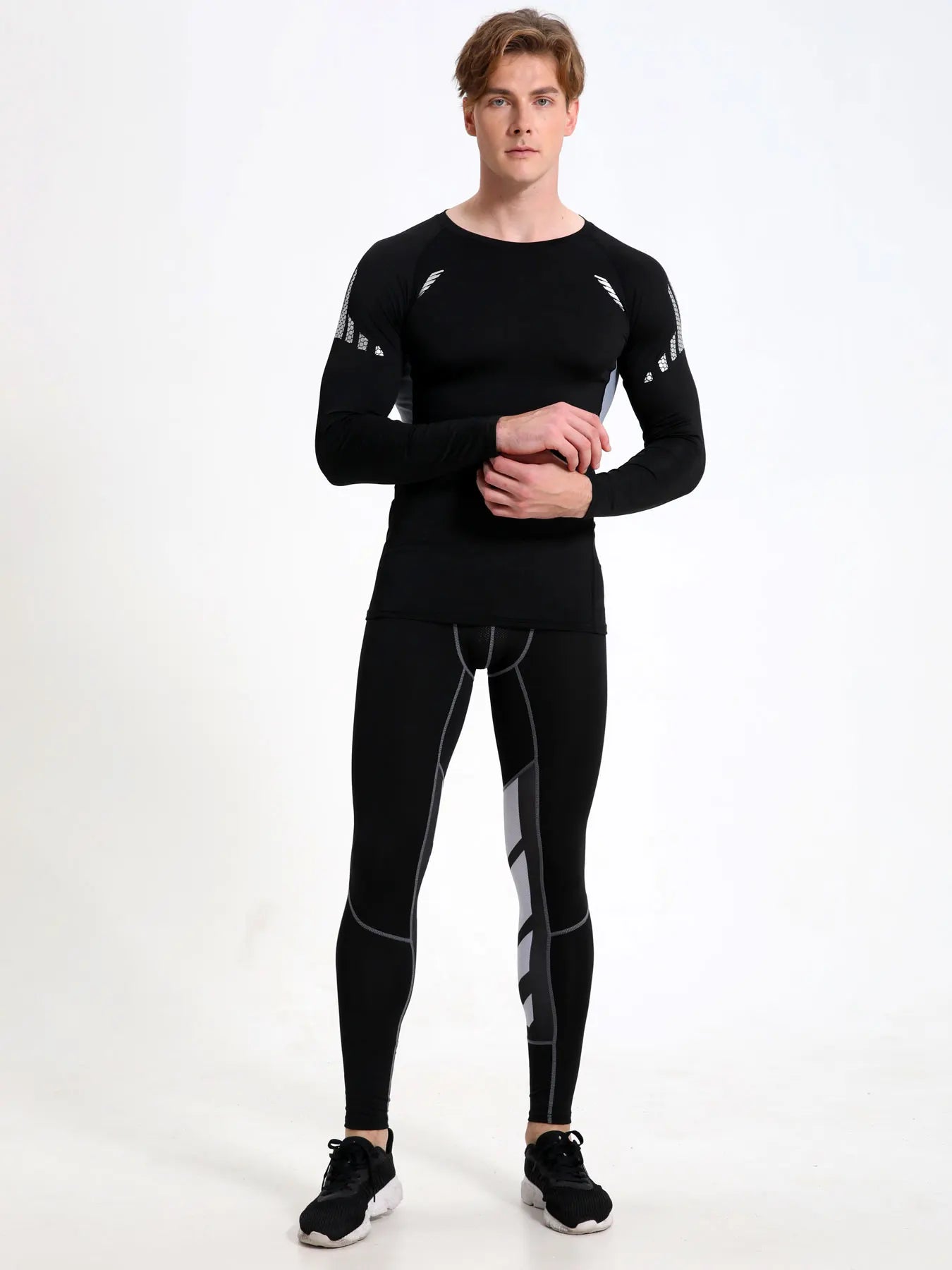 Fitted Crew Neck Long Sleeve Compression T Shirt