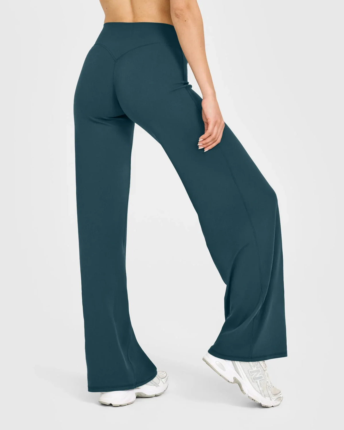 Women's Scrunch Flared Leggings For Workout Outfits And Layering