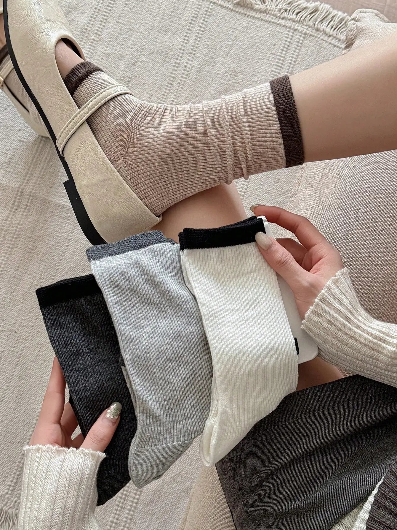 Sheer Ankle Socks with Contrasting Cuff and Open Toe