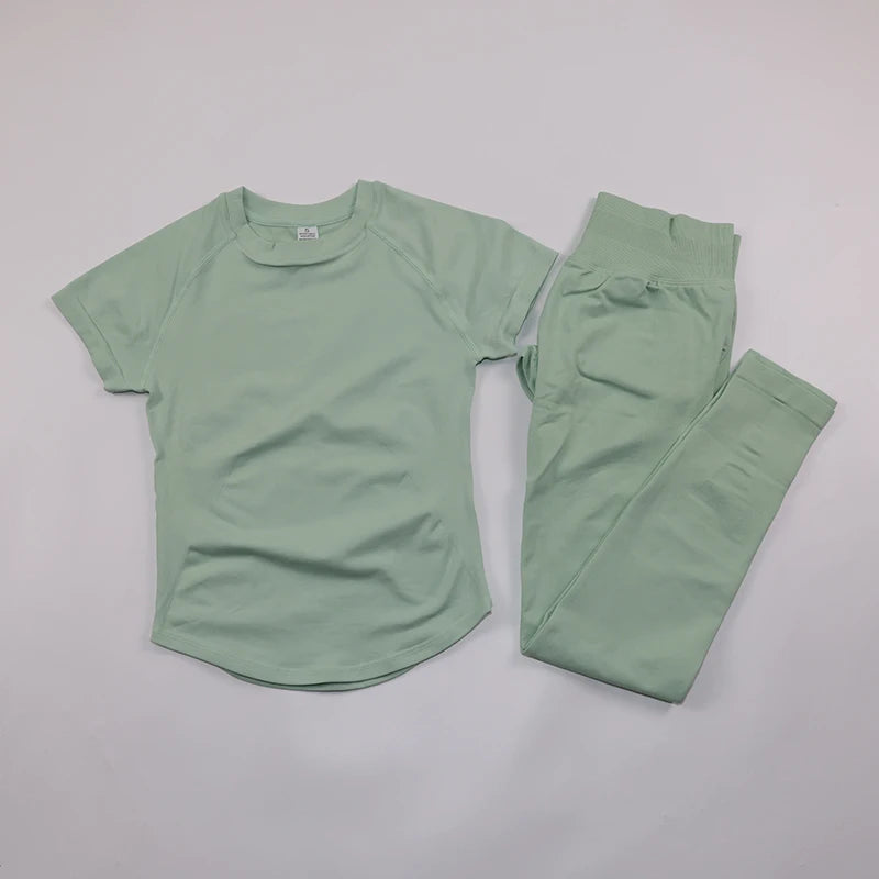 Women's Tee And Shorts Yoga Set For Workout Outfits