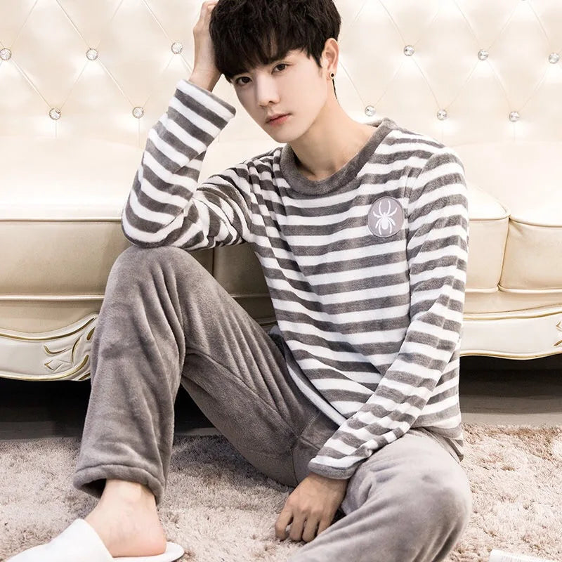 Men's Graphic Long Sleeve Crew Neck Top and Pants Pajama Set