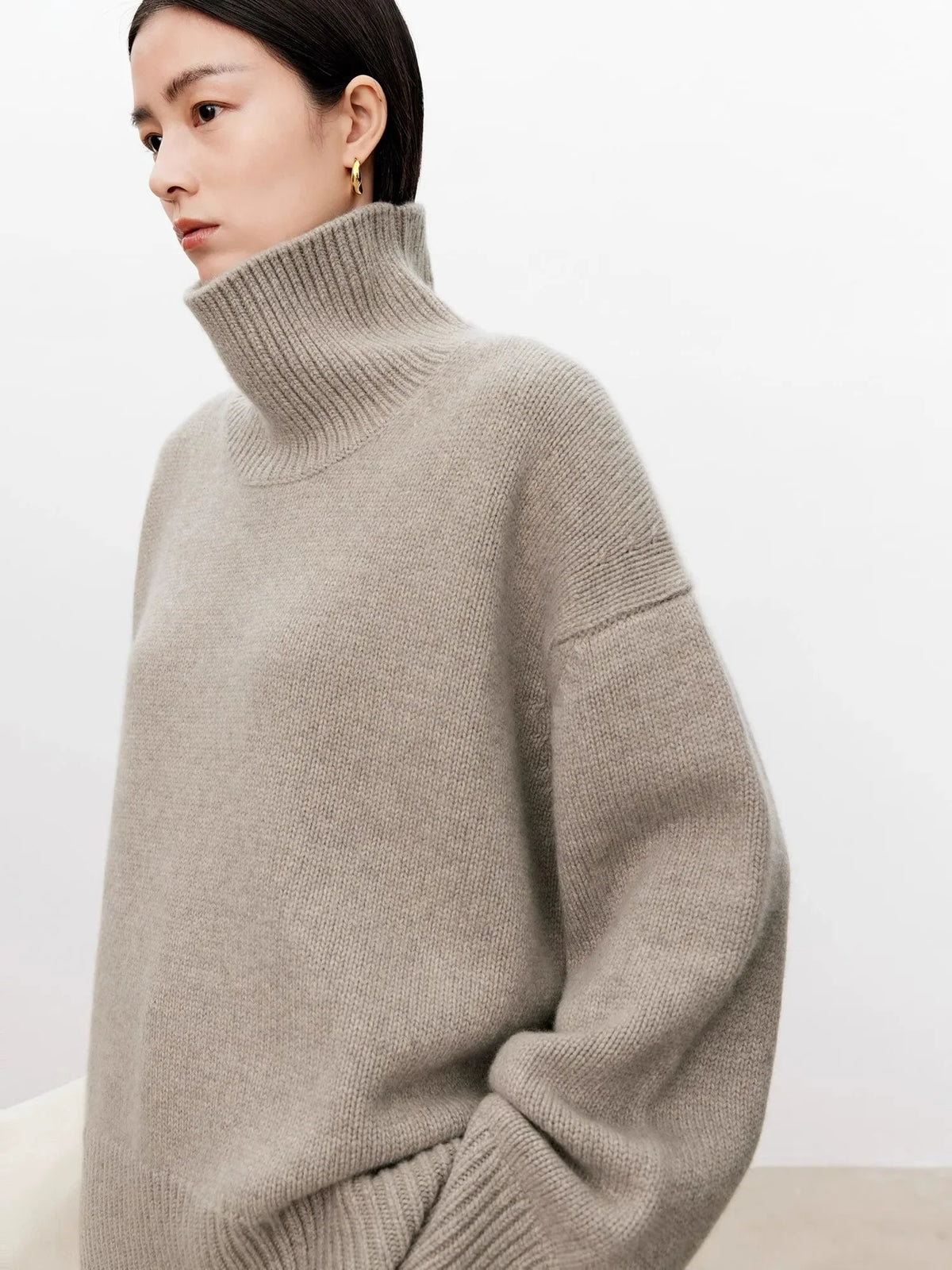 Women's Oversized Roll Neck Long Sleeve Sweater Casual Knit Layer