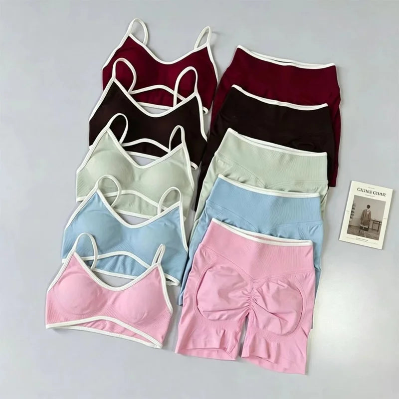 Women's Contrast Trim Bra And Shorts Yoga Set