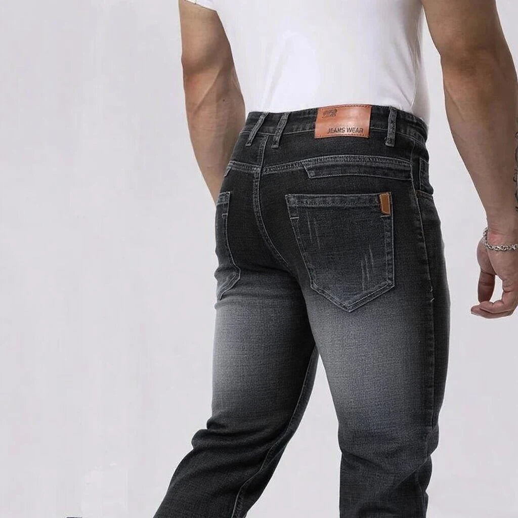 Men's Straight Leg Denim Jeans for Casual Everyday Wear