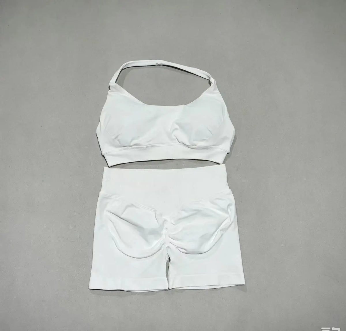 Women's Twist Halter Bra And Shorts Yoga Set