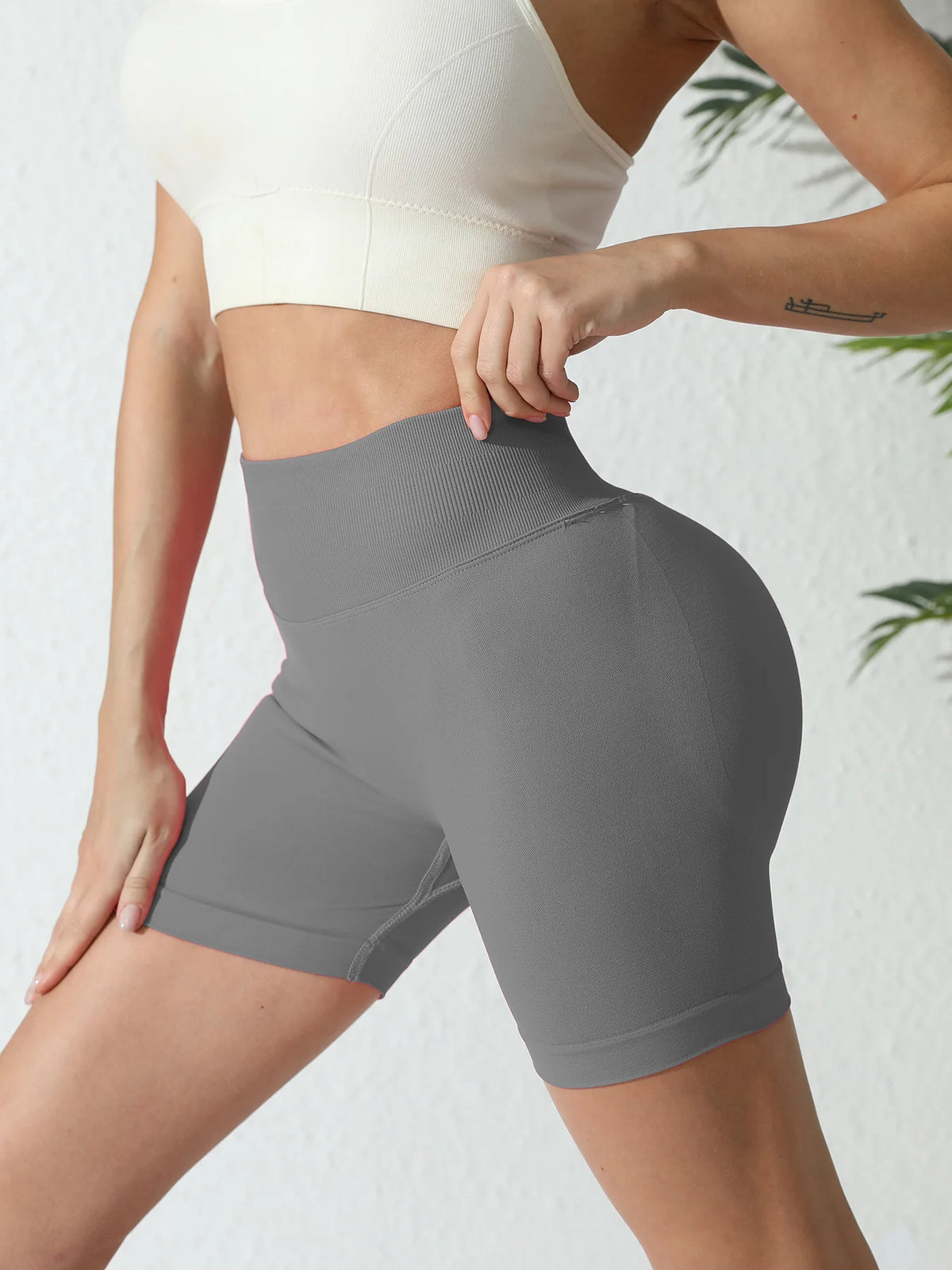Women's High-Waist Knit Yoga Shorts with Stretch Fit for Training