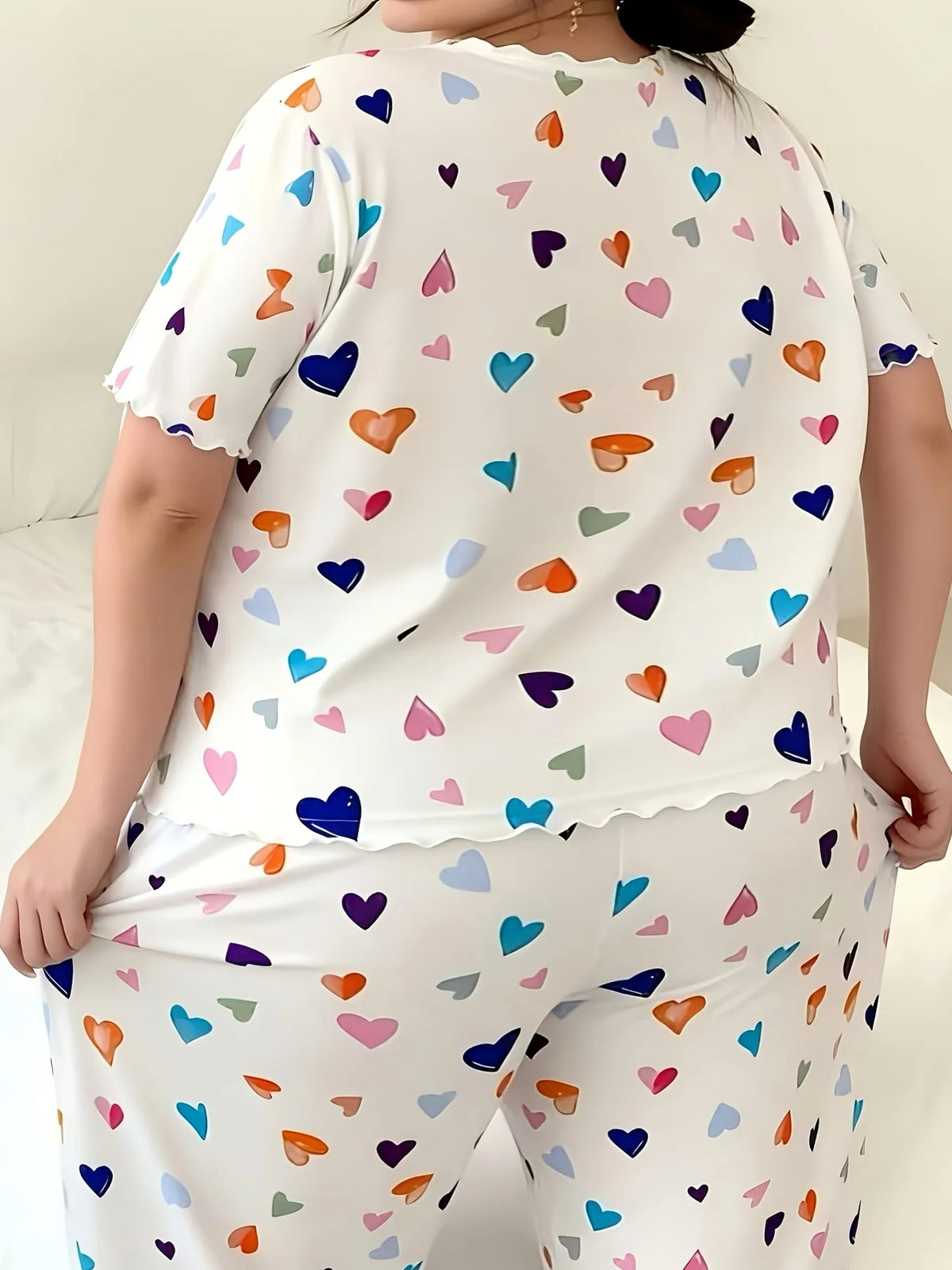 Women's Heart Print Short Sleeve Pajama Set with Top and Pants