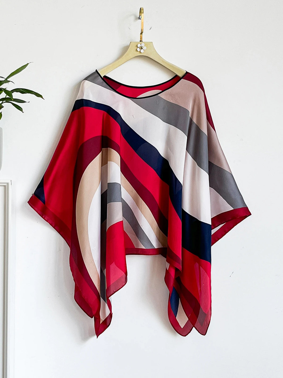 Printed Round Neck Draped Poncho for Layering over Outfits