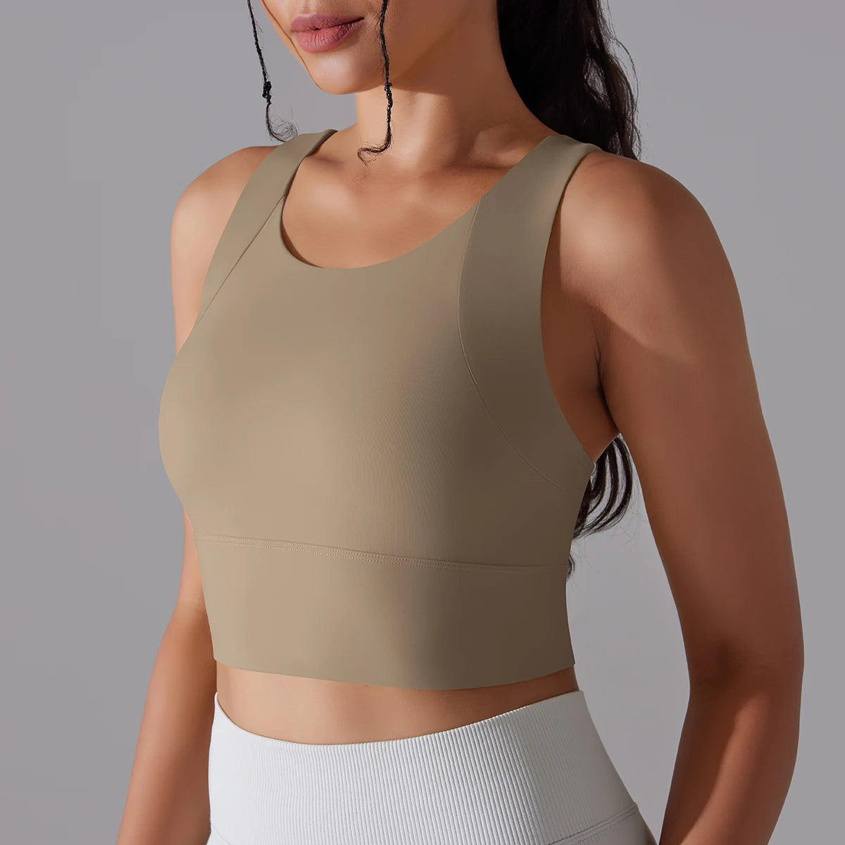 Women's Solid Nylon Blend Sports Bra with a Fitted Stretch Silhouette