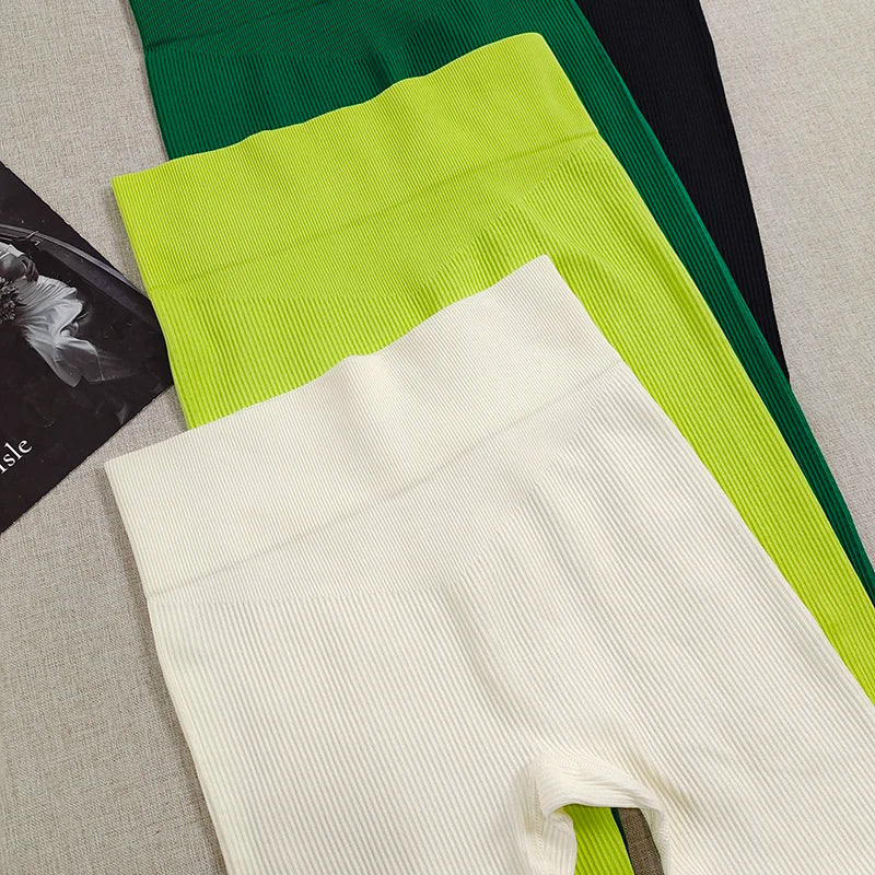 Women's Wide Strap Bra And Leggings Yoga Set