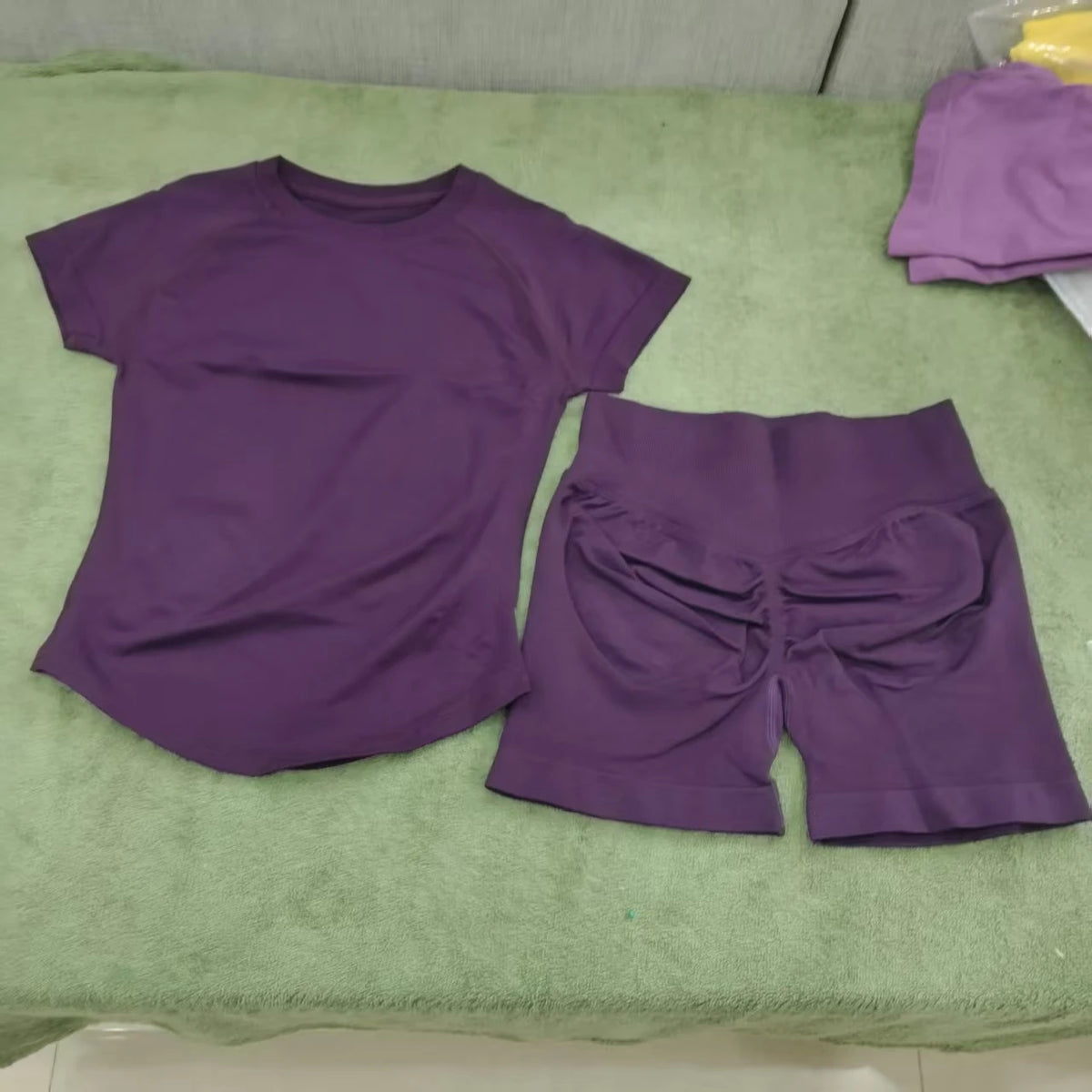 Women's Tee And Shorts Yoga Set For Workout Outfits