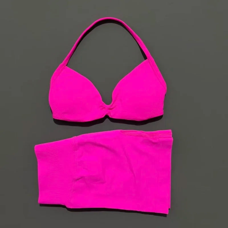 Women's Twist Front Bra And Shorts Yoga Set