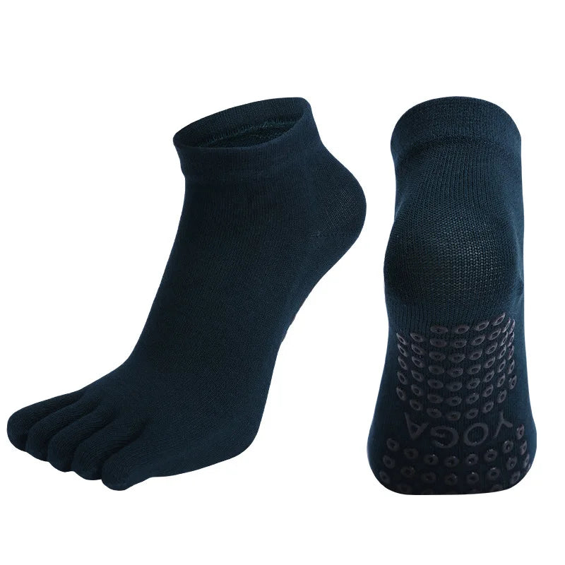 Five Toe Ankle Socks with Textured Sole Dot Pattern