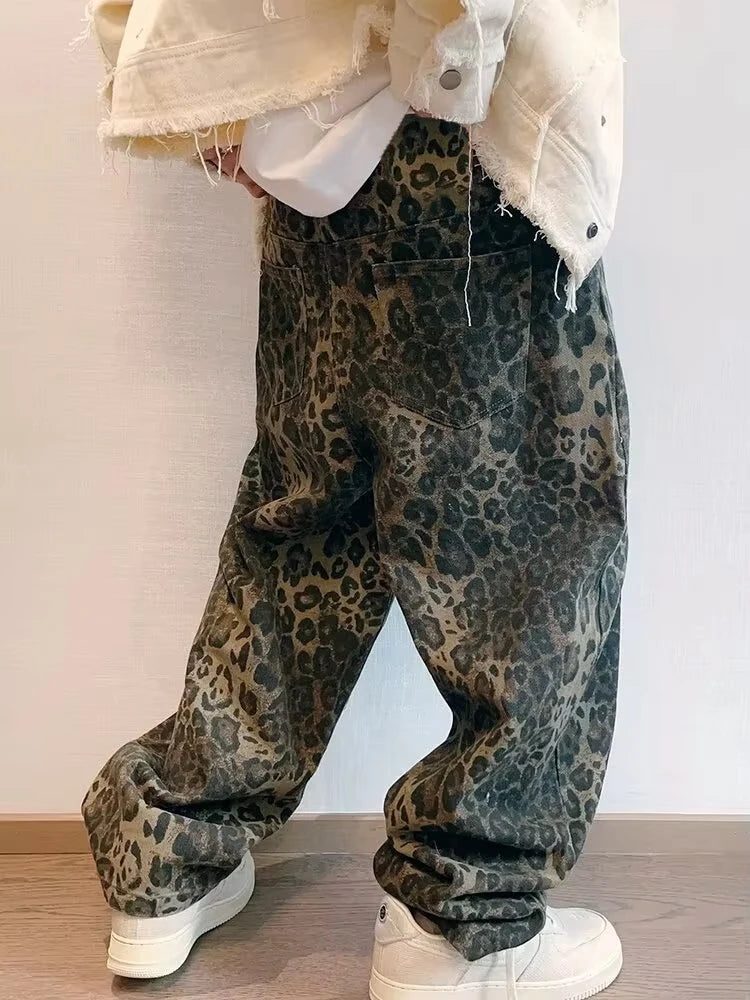 Men's Leopard Print Wide Leg Denim Jeans for Casual Everyday Wear