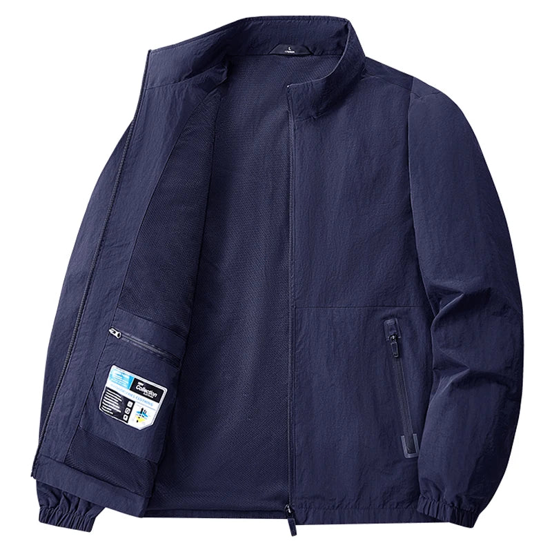Hooded Long Sleeve Full Zip Outdoor Hiking Jacket with Pockets
