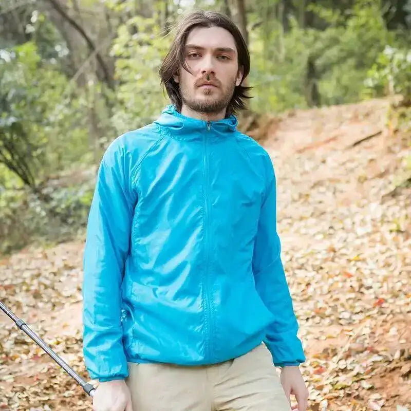 Hooded Long Sleeve Full Zip Outdoor Hiking Jacket with Pockets