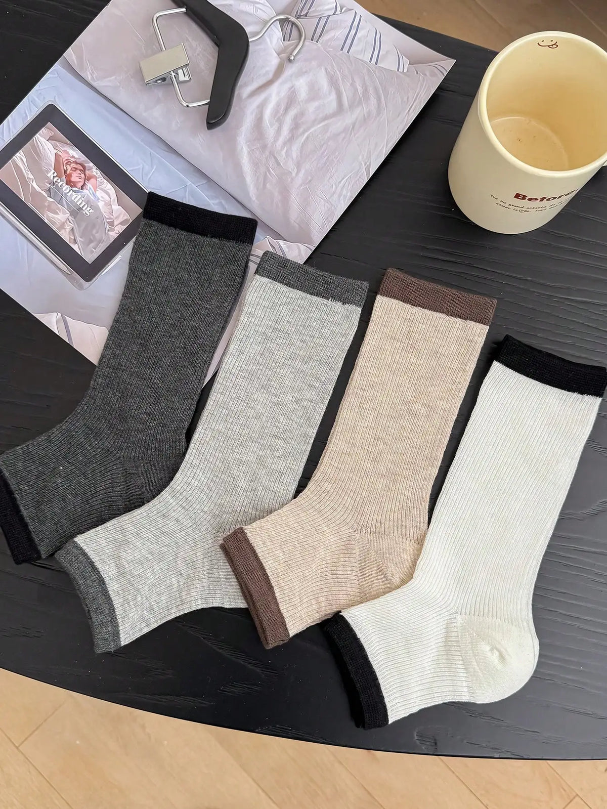 Sheer Ankle Socks with Contrasting Cuff and Open Toe