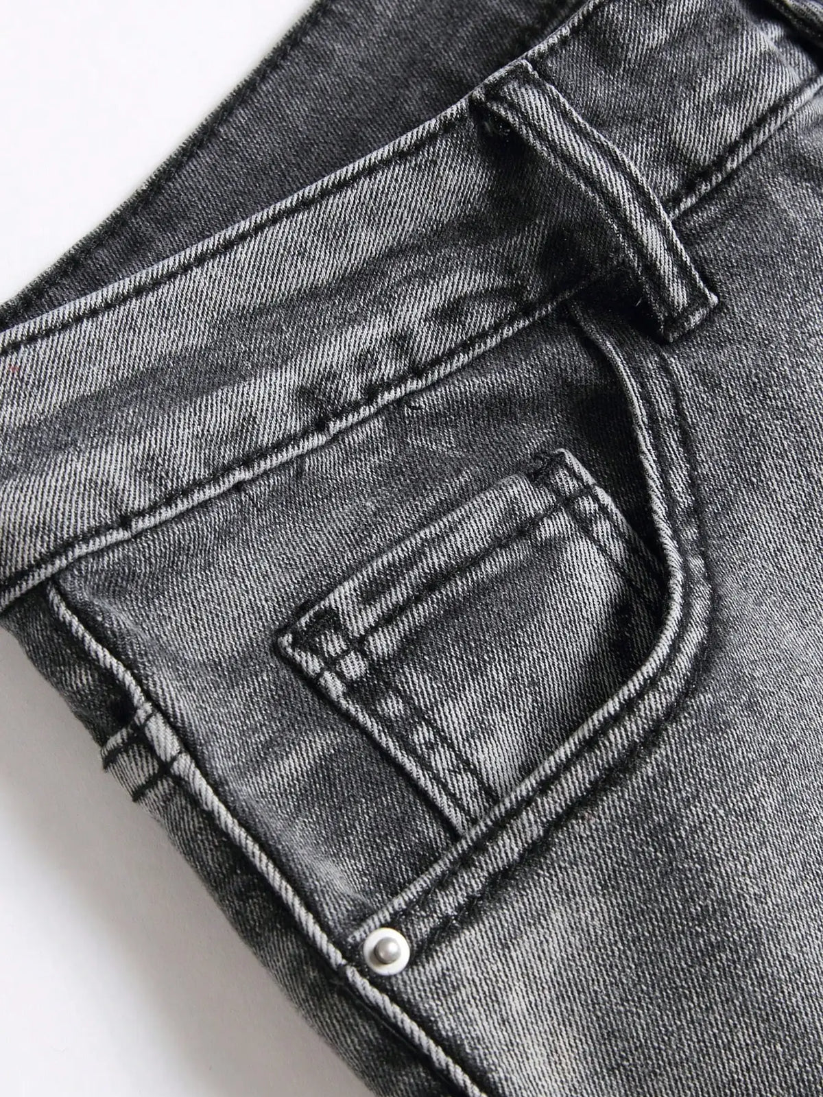 Men's Distressed Slim Fit Denim Jeans for Casual Everyday Wear